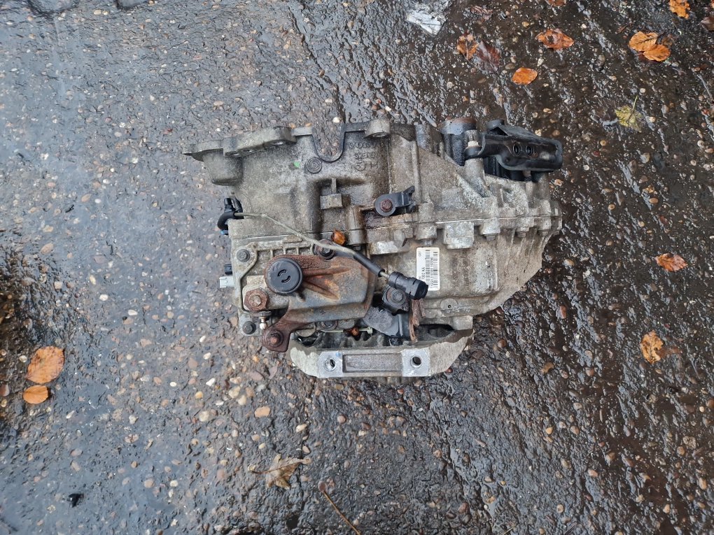 2009 - 2015 Volvo XC60  Estate Manual Gearbox 9482390