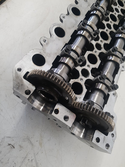 2002 - 2006 Volvo XC90  Estate CYLINDER HEAD COMPLETE DIESEL 08692974