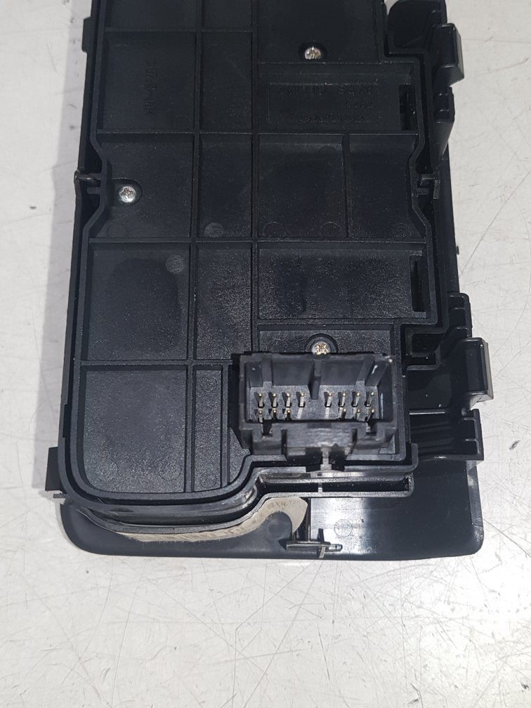 2009 - 2015 Volvo XC60  Estate INFOTAINMENT CONTROL MODULE (ICM) 30782066