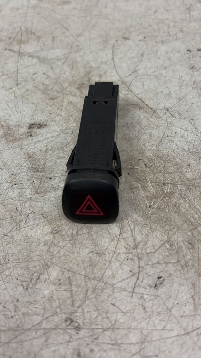 2012 - 2015 Volvo V40  Hatchback Hazard Switch Control Panel 9123682