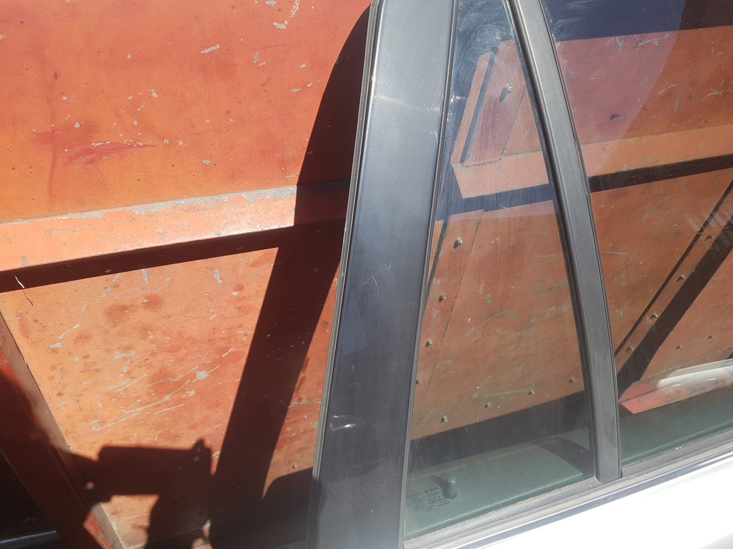 2005-2014 Volvo XC90 Right Rear Door (UK Drivers side Rear) Complete Silver