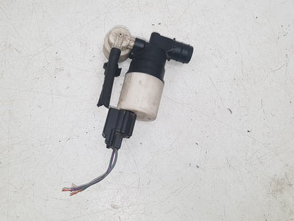 2010 - 2014 Volvo V60  Estate WASHER PUMP (WINDSCREEN) AV61-17K624-AA