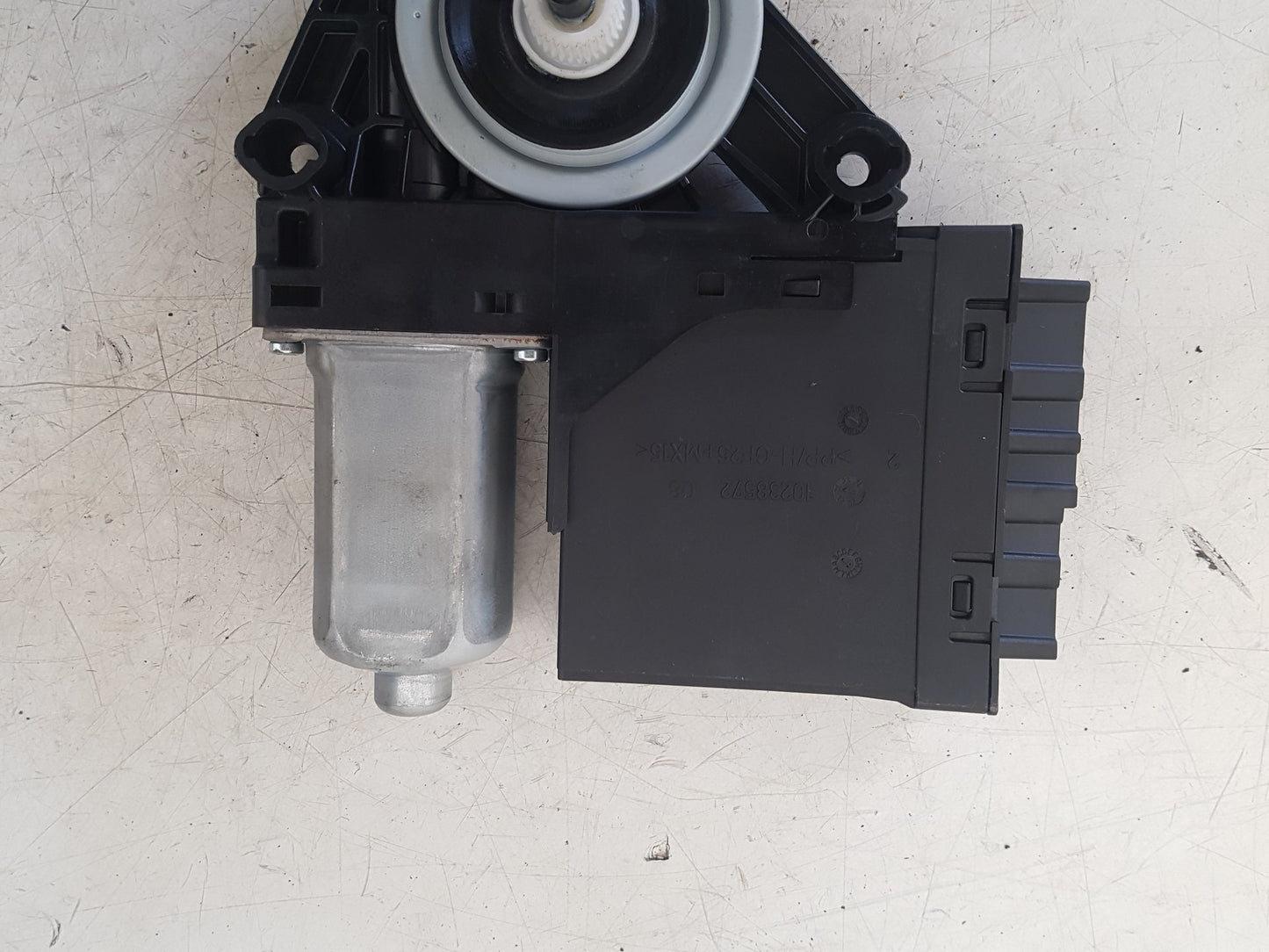 2022  V90 B6 Authorities Awd Mhev E6 4 Dohc  Estate CENTRAL LOCKING MOTOR (FRONT DRIVER SIDE) 10242574