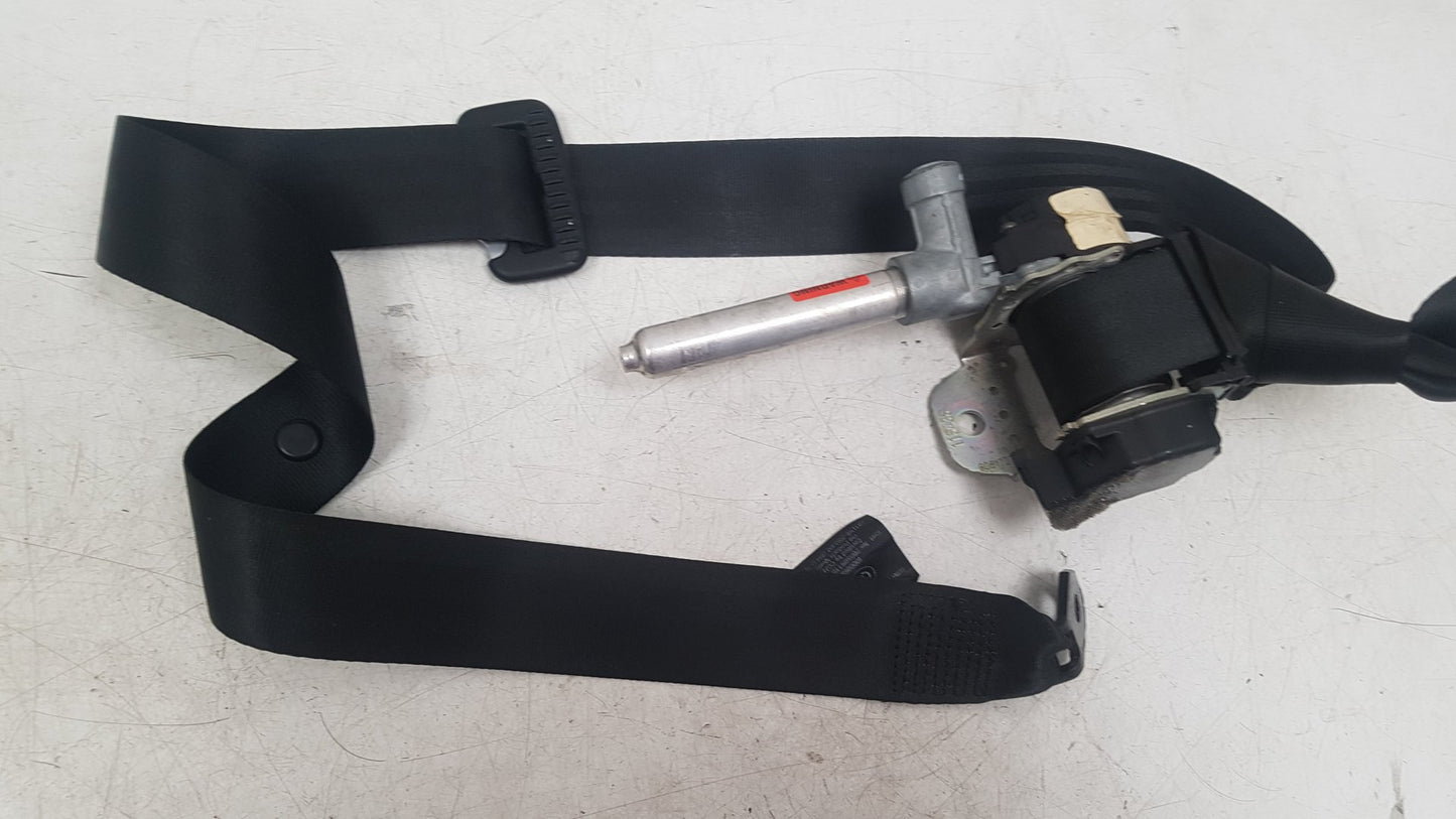 2004 - 2010 Volvo S40  Saloon Right Rear Seat belt 8639549