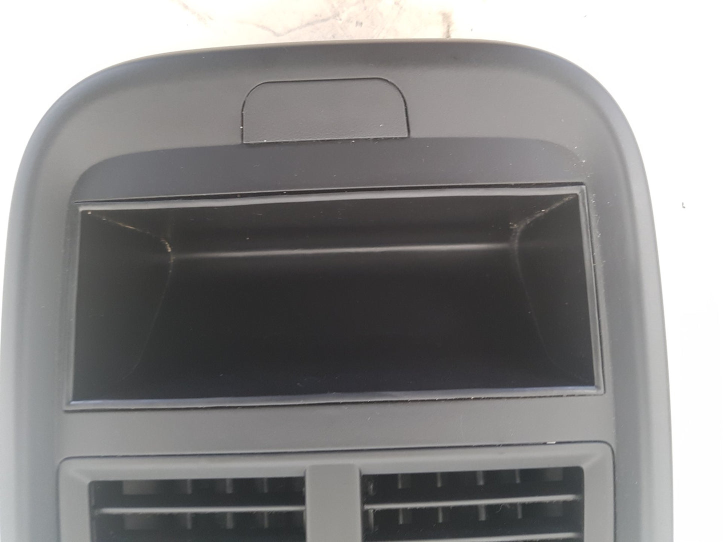 2010 - 2012 Saab 9-5  Saloon Dash Air Vent Centre 330188061