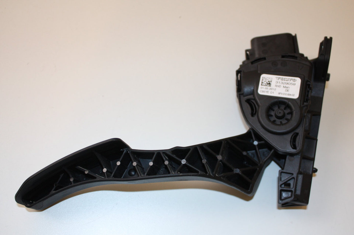 2010 - 2013 Volvo V60 I 155 Estate Accelerator Pedal 31329059