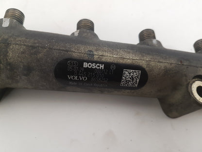 2001 - 2008 Volvo V70  Estate Injection Rail 8658252
