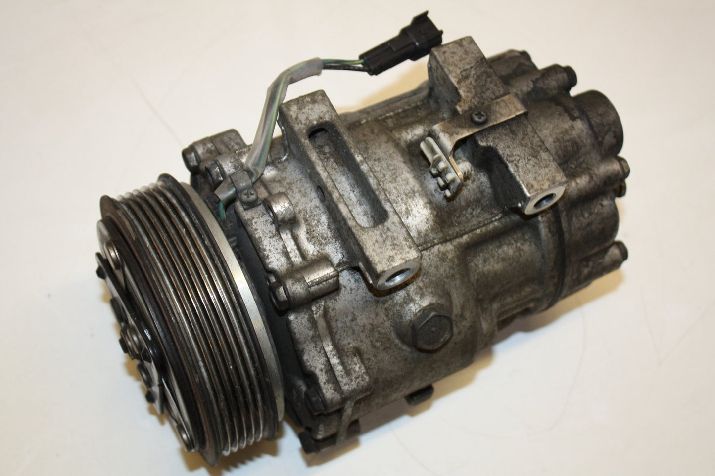 2004 - 2010 Volvo V50   A/C Compressor 0647609724