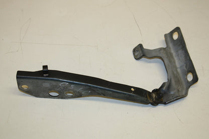 2007 - 2012 Volvo C30   Right Bonnet Hinge 30753598