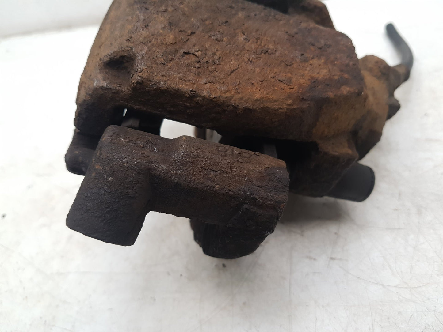 2004 - 2010 Volvo V50  Estate Left Front Caliper 36000484