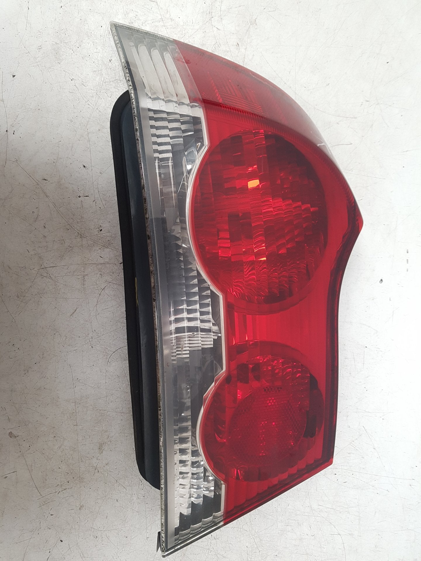 2007 Volvo C70  Convertible Left Taillight 331294061