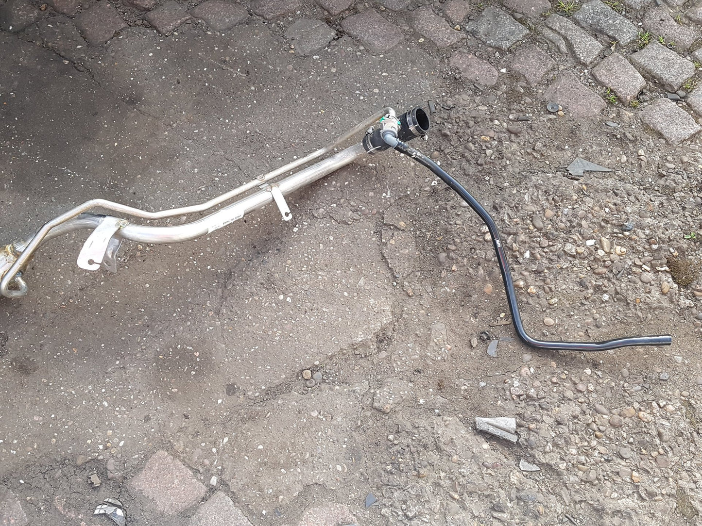 2019 - 2021 Volvo XC40 536 Estate FUEL FILLER NECK/PIPE 32142871
