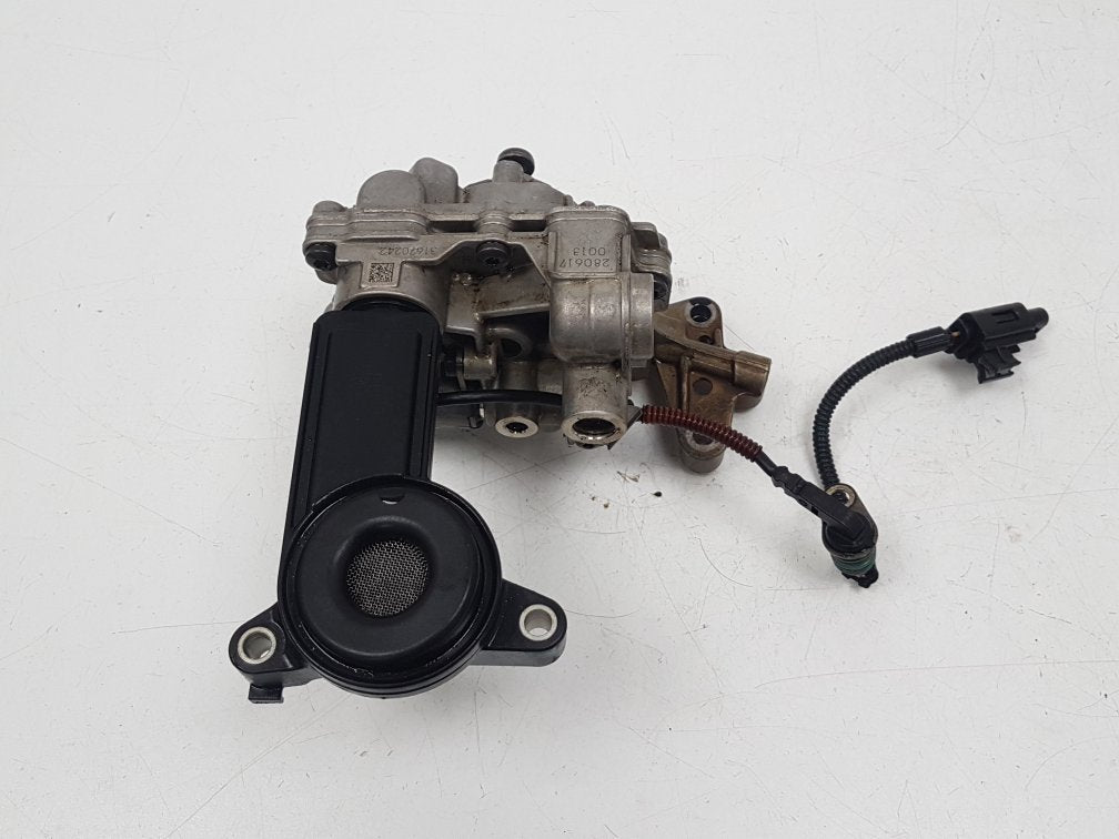 2015 - 2019 Volvo V40 Cross Country  Hatchback Oil Pump 31321050 31670242