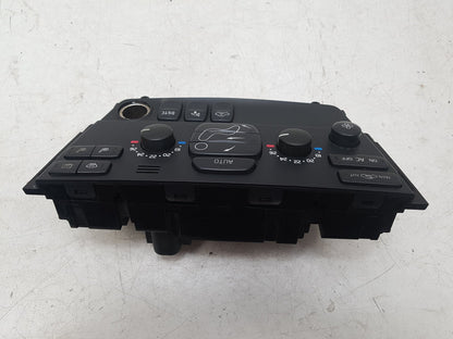 2004 - 2007 Volvo XC70  Estate Heater Controls 30746022