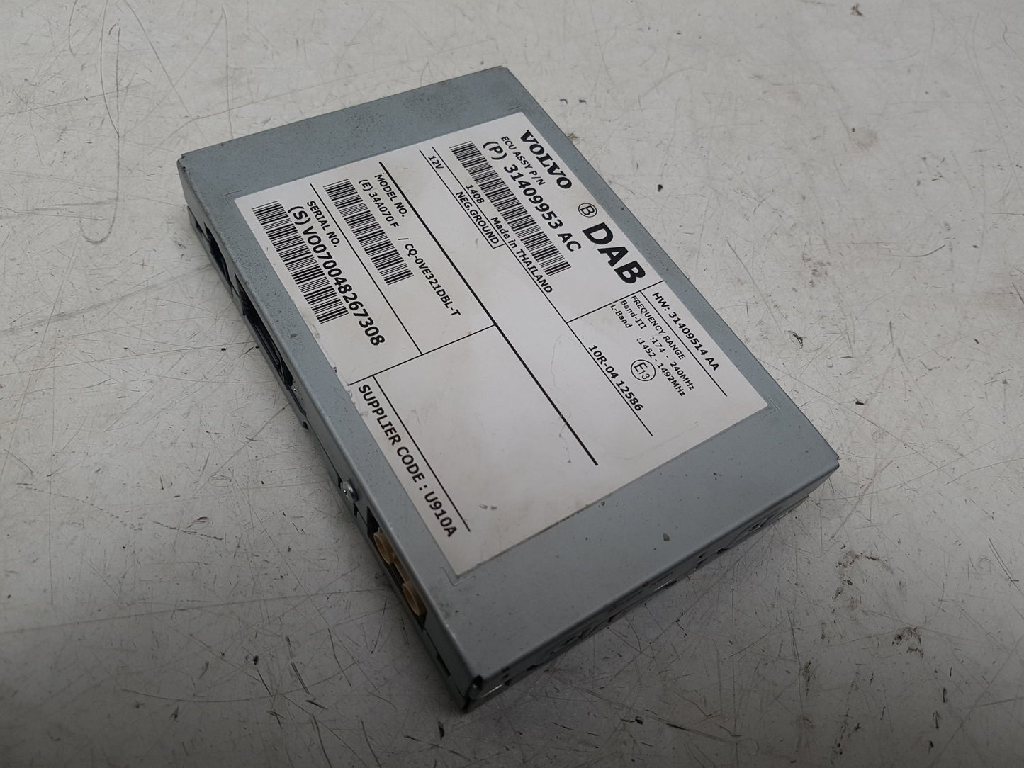 2013 - 2017 Volvo V60  Estate DAB RADIO ECU 31409953 AC