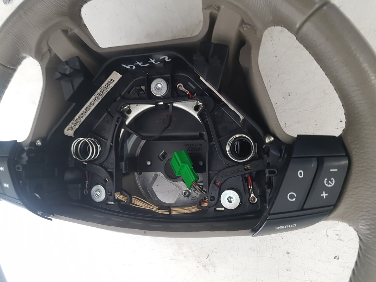 2002 - 2006 Volvo XC90  Estate Steering Wheel 8666891