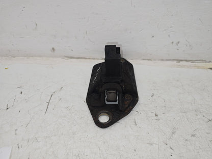 2000 - 2004 Volvo S60  Saloon Bottom Engine Mount 8624757