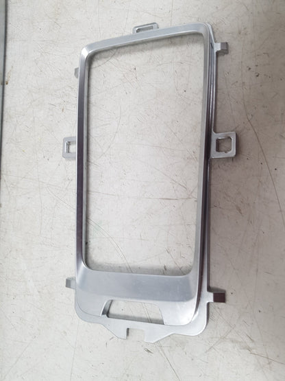 2012 - 2019 Volvo V40  Hatchback Centre Console 31348296