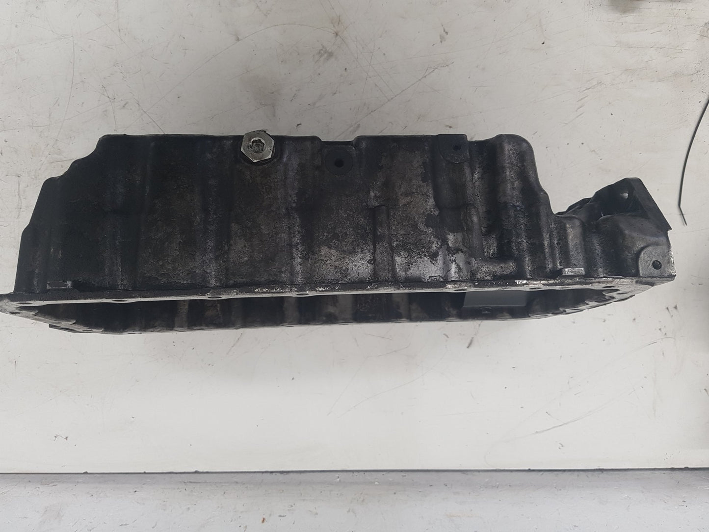 2004 - 2012 Volvo V50   Estate Oil Pan/Sump 9653835680