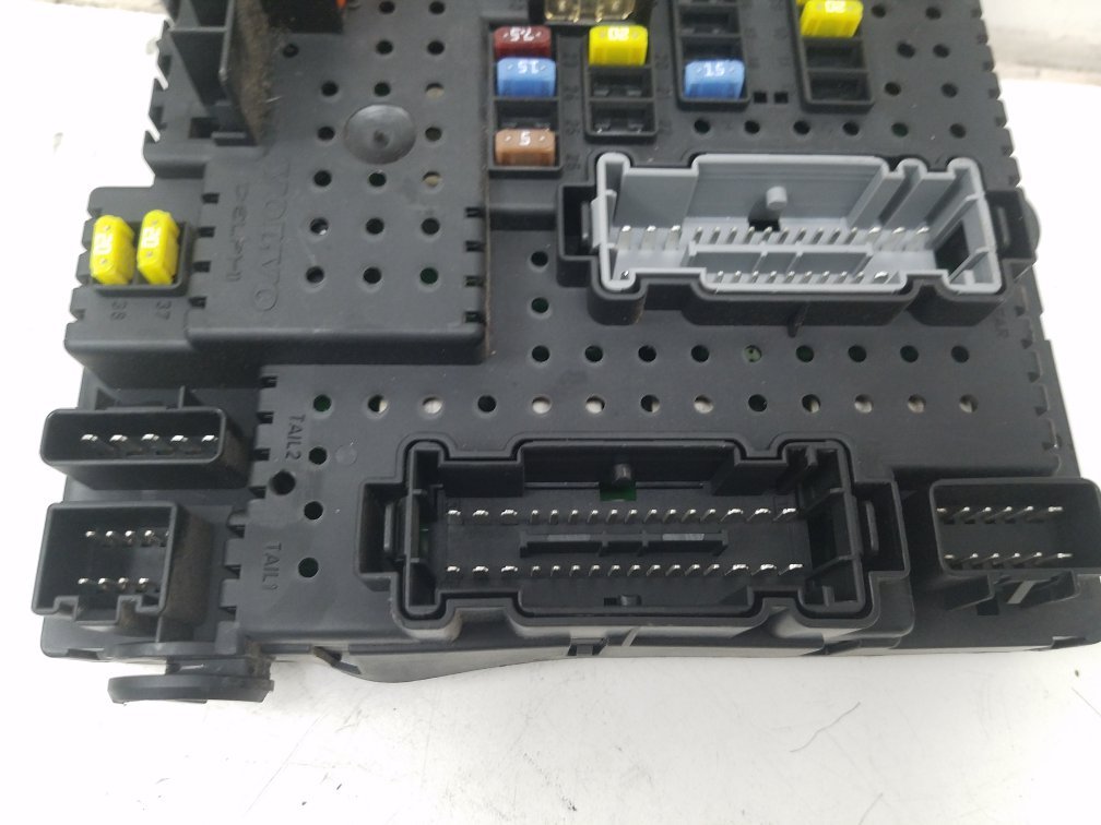 2004 - 2007 Volvo XC70  Estate REAR ELECTRONIC MODULE (REM) 30732769