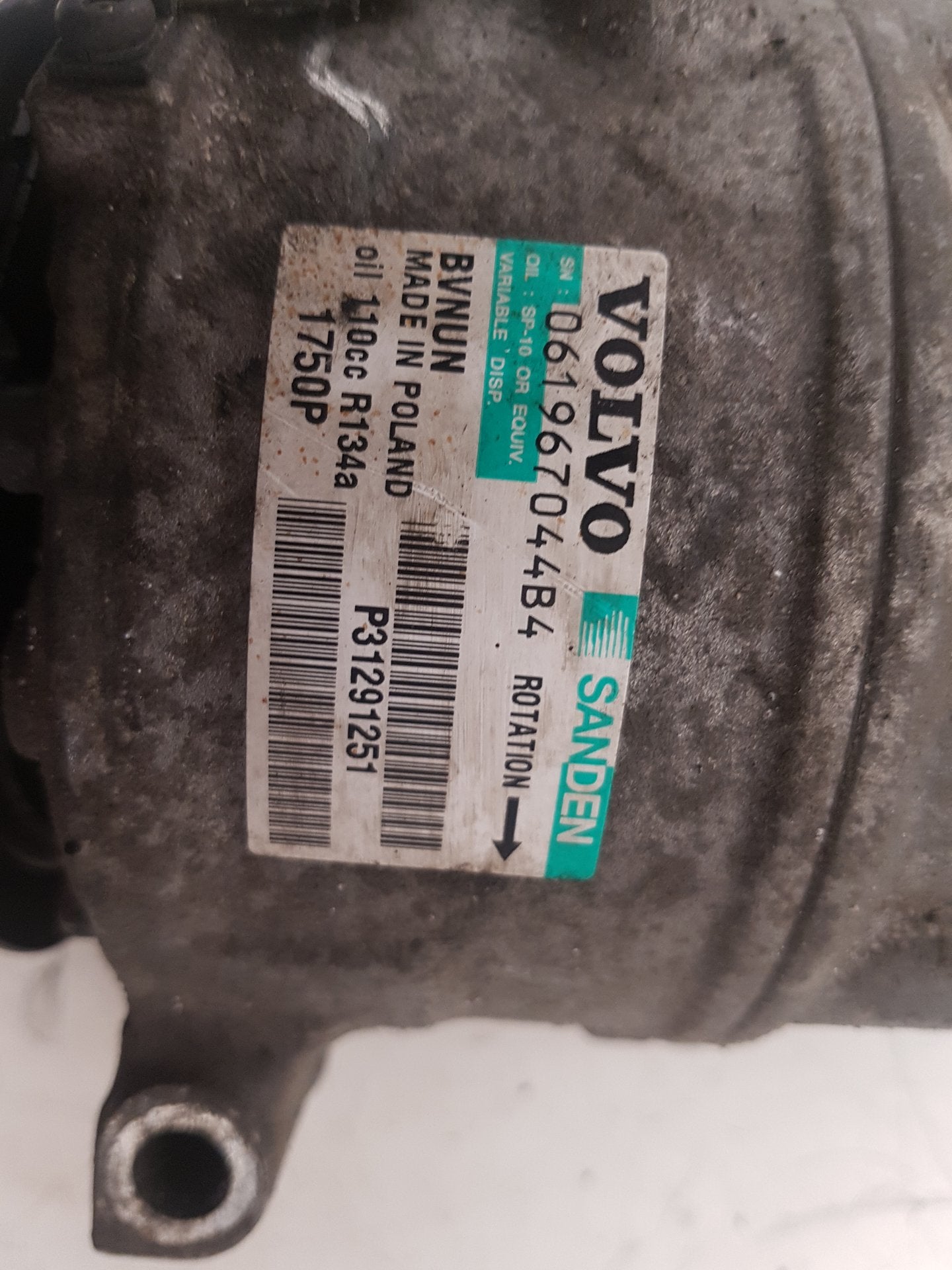 2012 - 2019 Volvo V40  Hatchback A/C Compressor 31291251