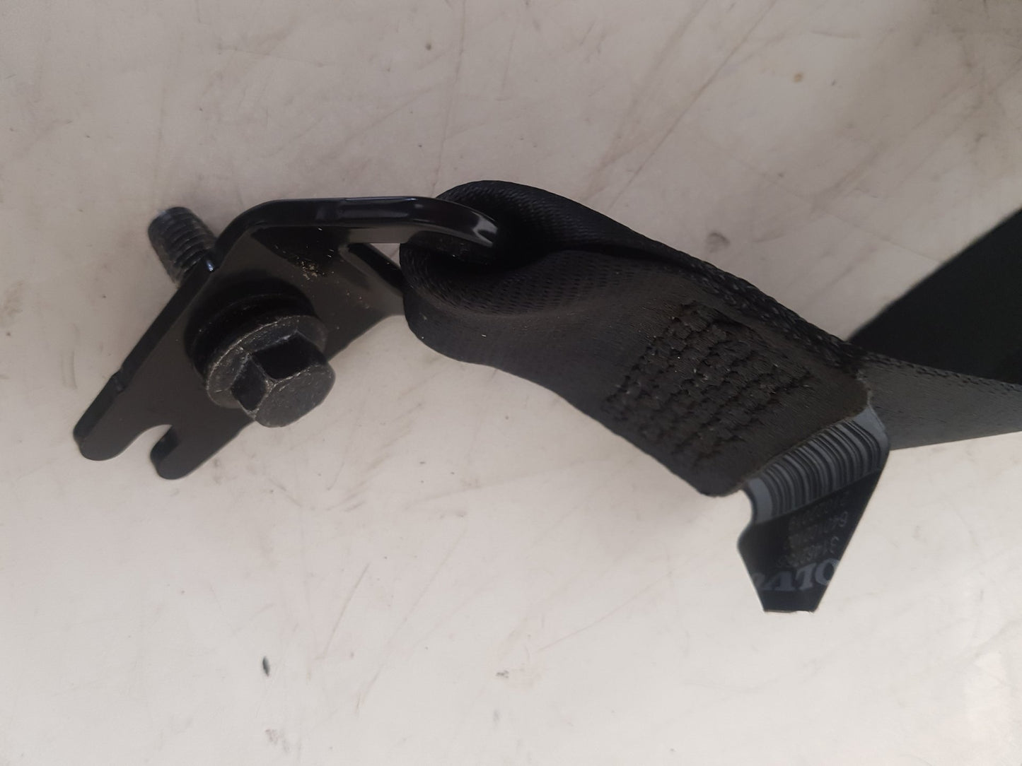 2017 - 2026 Volvo V60 II 225 Estate Left Rear Seat Belt 31462756