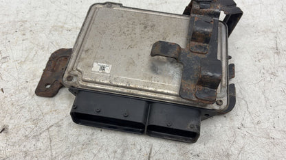 2007 - 2012 Saab 9-3  Estate Engine ECU 55576163