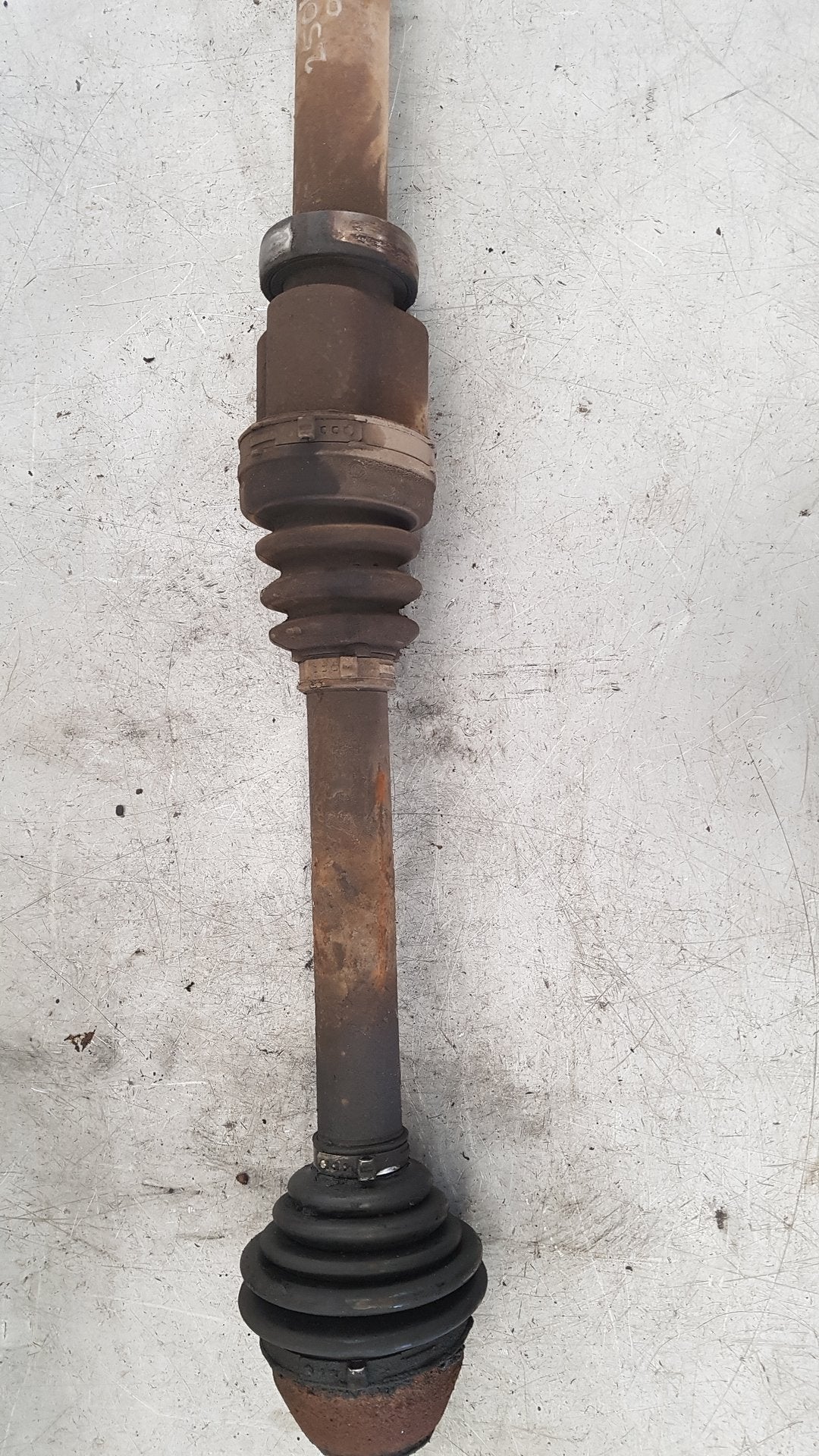2004 - 2009 Volvo C30  Hatchback DRIVESHAFT - DRIVER FRONT (MANUAL) 31256933