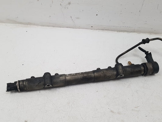 2005 - 2012 Volvo XC90  Estate Injection Rail 30757146