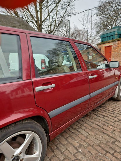 1992 - 1997 Volvo 850  Estate DOOR - BARE (REAR DRIVER SIDE) 9152420