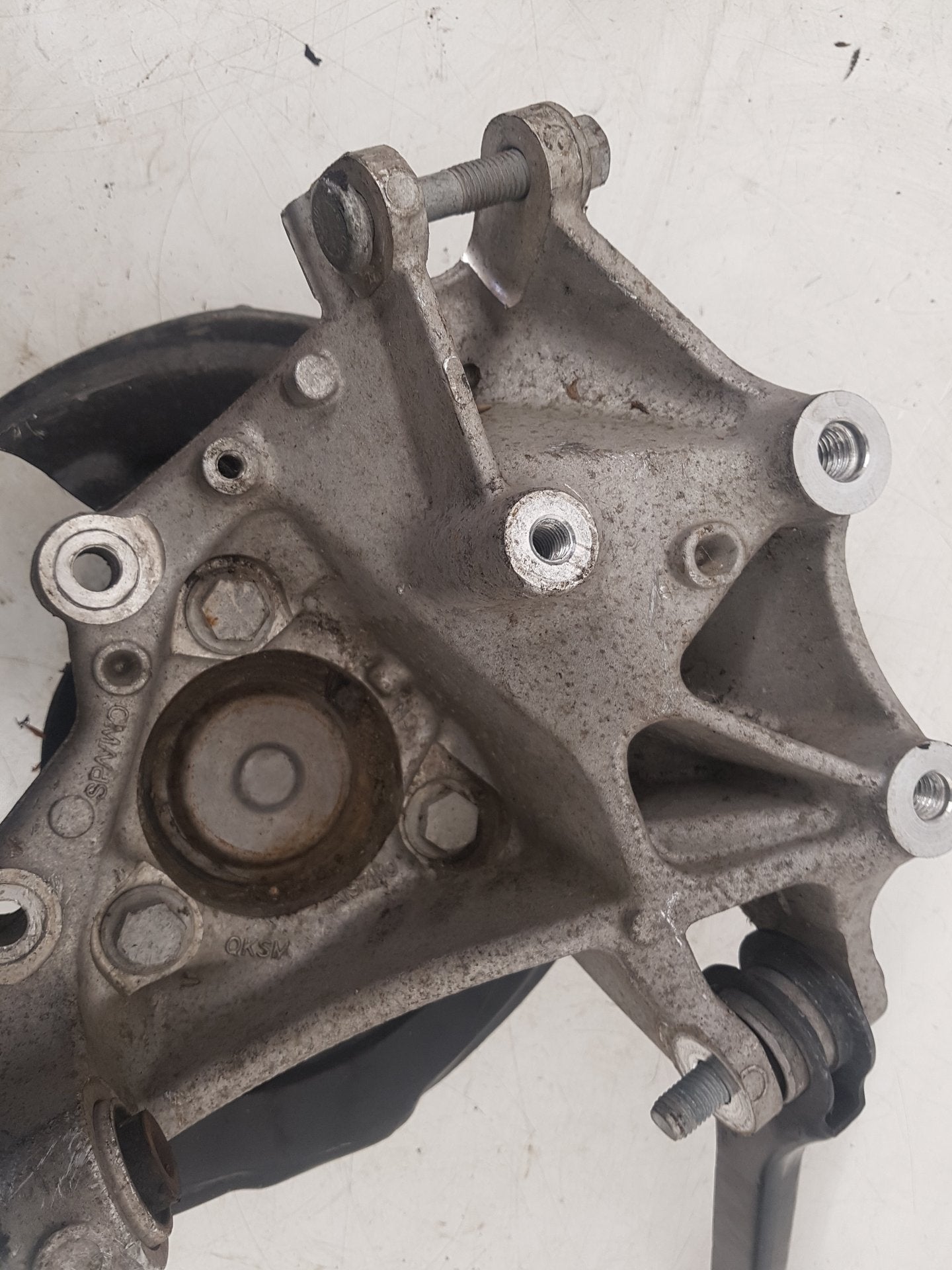 2019 - 2021 Volvo XC40 536 Estate Left Rear Hub Assembly 32246249