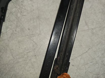 2008 - 2016 Volvo XC70 III 136 Estate FRONT WIPER ARMS (PAIR) 31276004