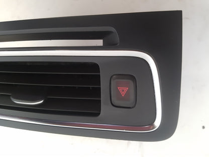 2013 - 2015 Volvo V60  Estate DASHBOARD VENT 1302138 9123681