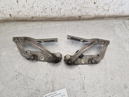 2001 - 2009 Saab 9-5  Estate Bonnet Hinge/Strut