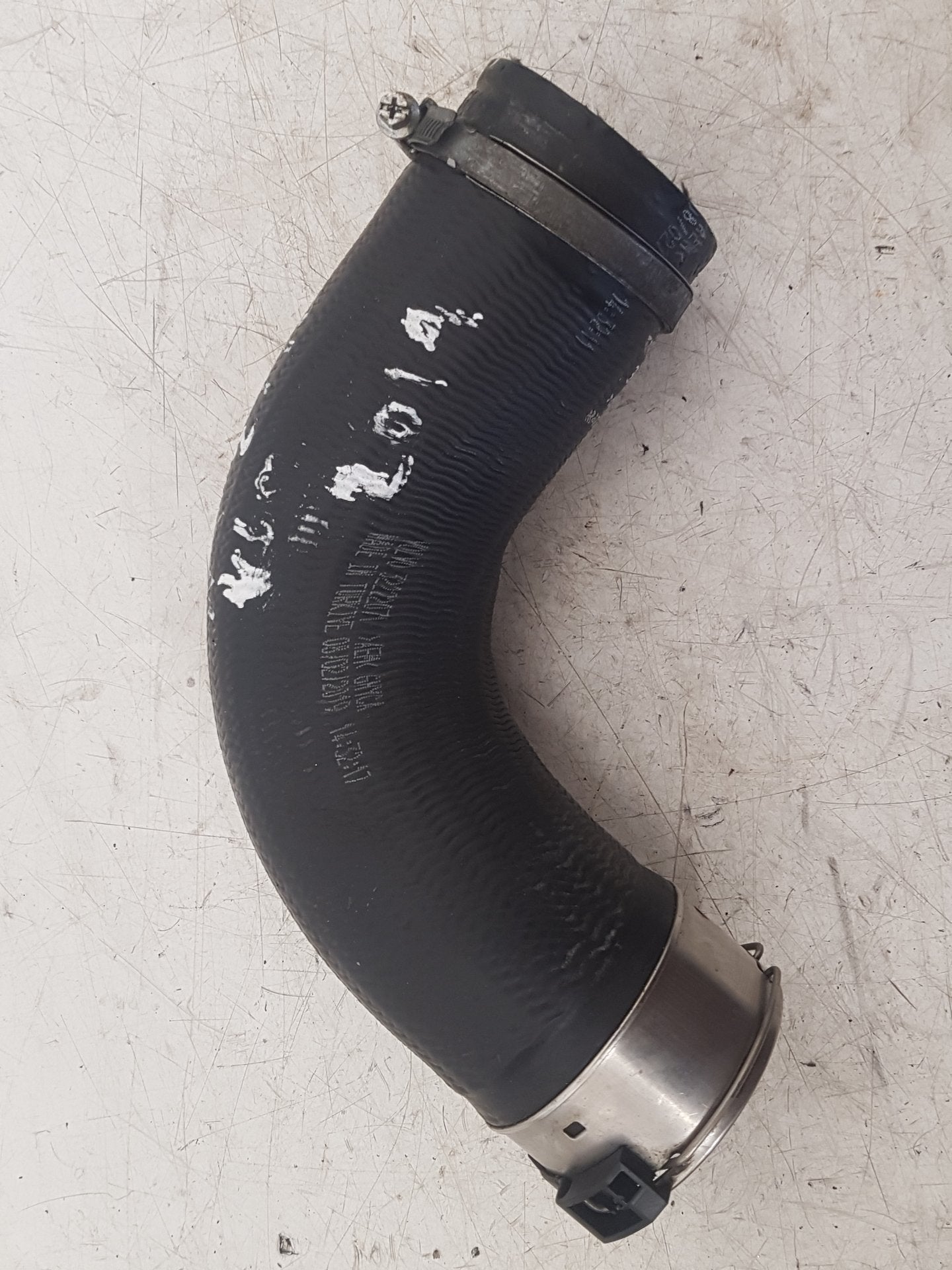 2017 - 2026 Volvo V60 II 225 Estate INTERCOOLER HOSE 32222071
