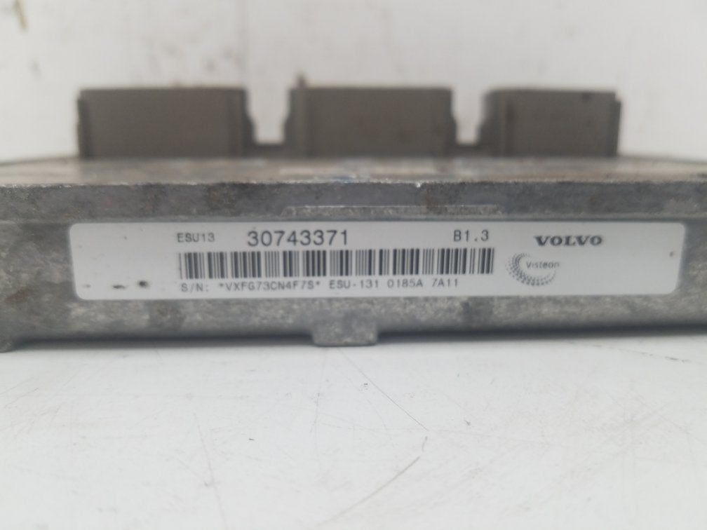 2006 - 2009 Volvo C30  Hatchback Engine ECU 30743371