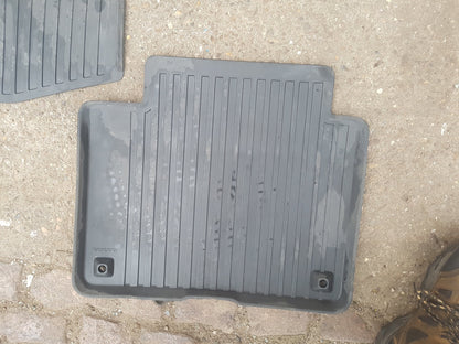 2017 - 2025 Volvo V90 235, 236 Estate Floor Mats 32357400