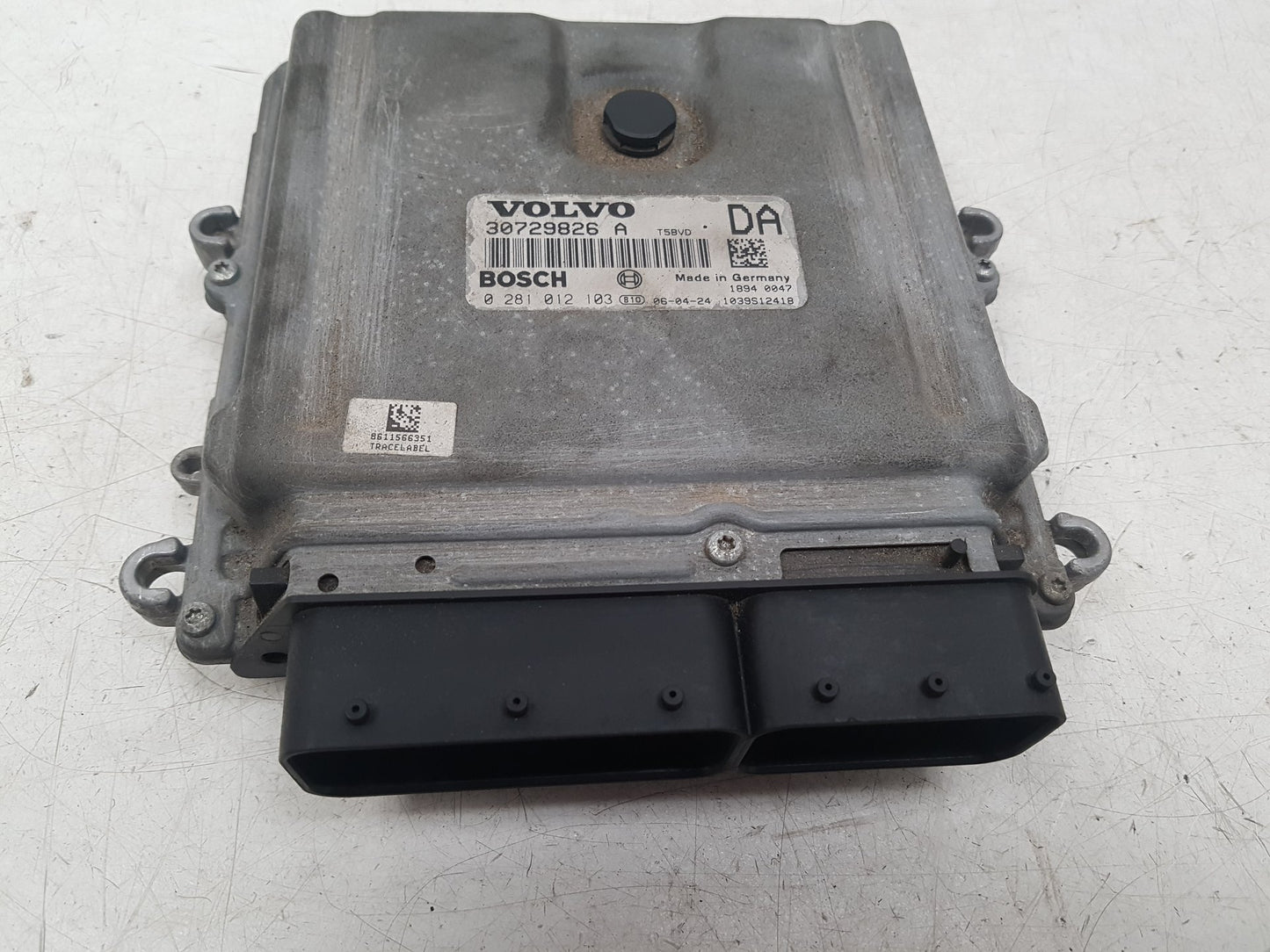 2005 - 2008 Volvo V70  Estate Engine ECU 30729826A