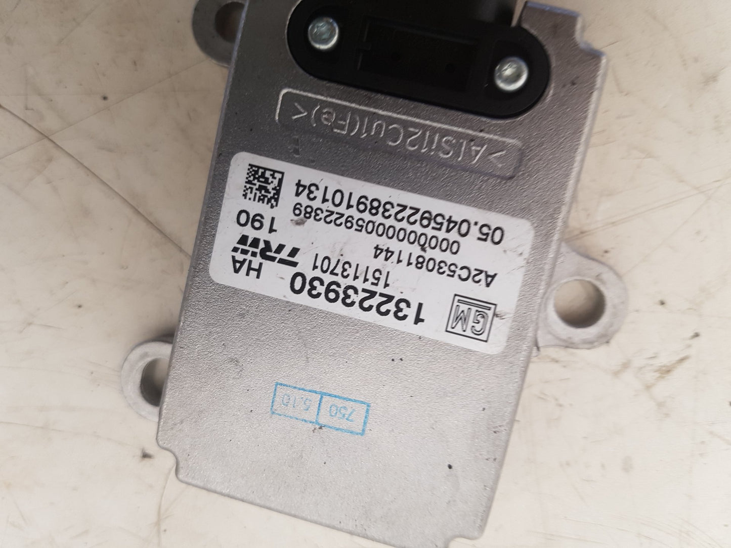 2007 - 2015 Saab 9-3  Estate YAW SENSOR 13223930