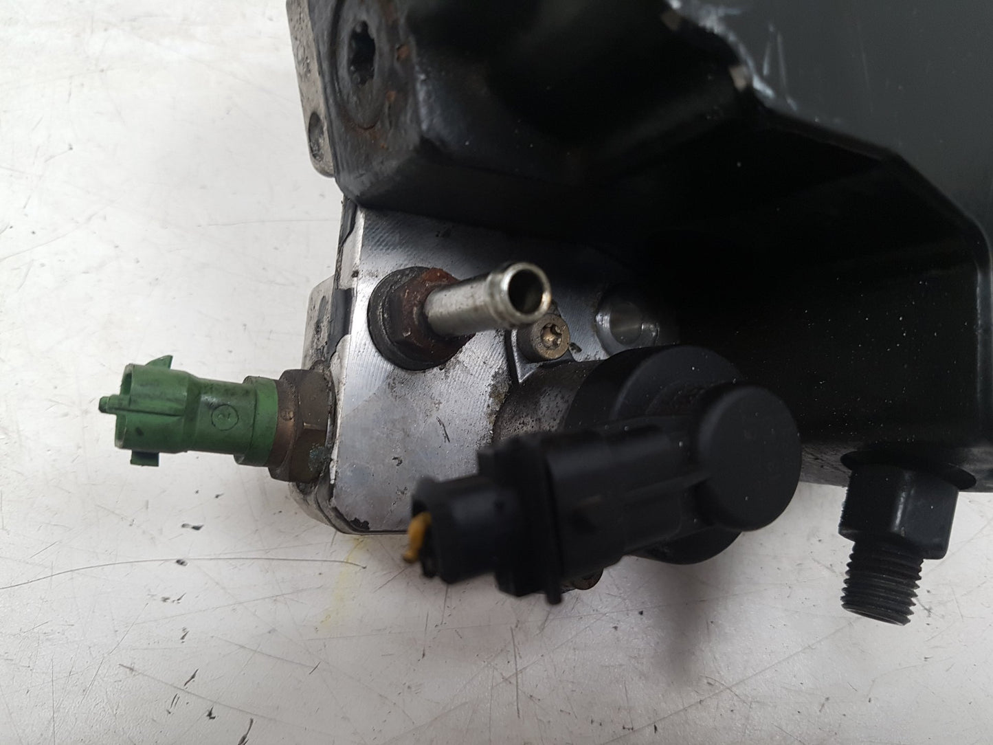 2007 - 2010 Volvo V50  Estate High Pressure Pump 0 445 010 111