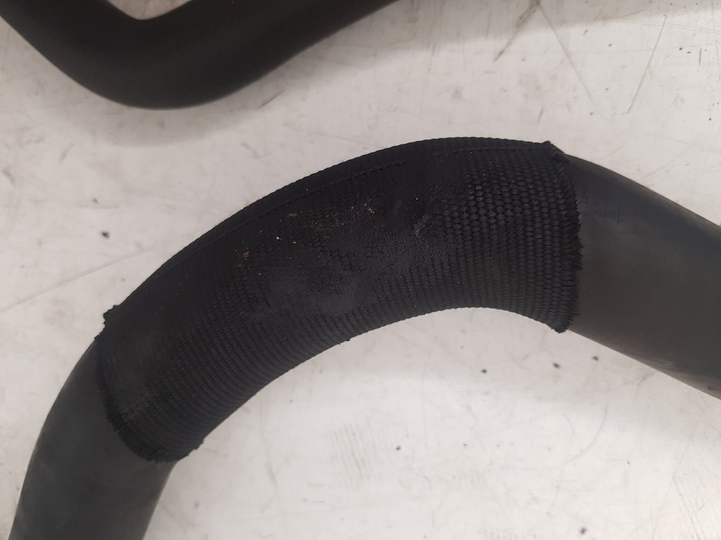 2006 - 2012 Volvo C30  Hatchback RADIATOR HOSE 30725839