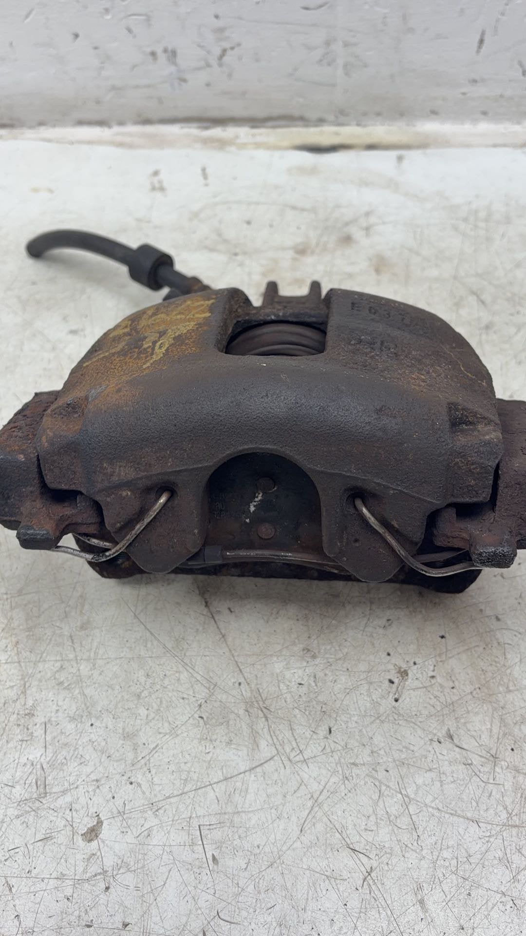 2007 Volvo V70  Estate Right Front Caliper 8251317