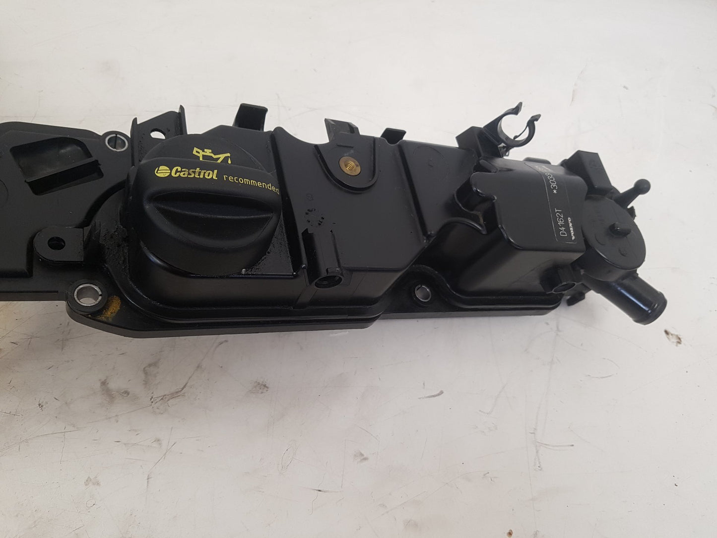 2010 - 2012 Volvo V50   Estate ROCKER VALVE COVER 9689112980