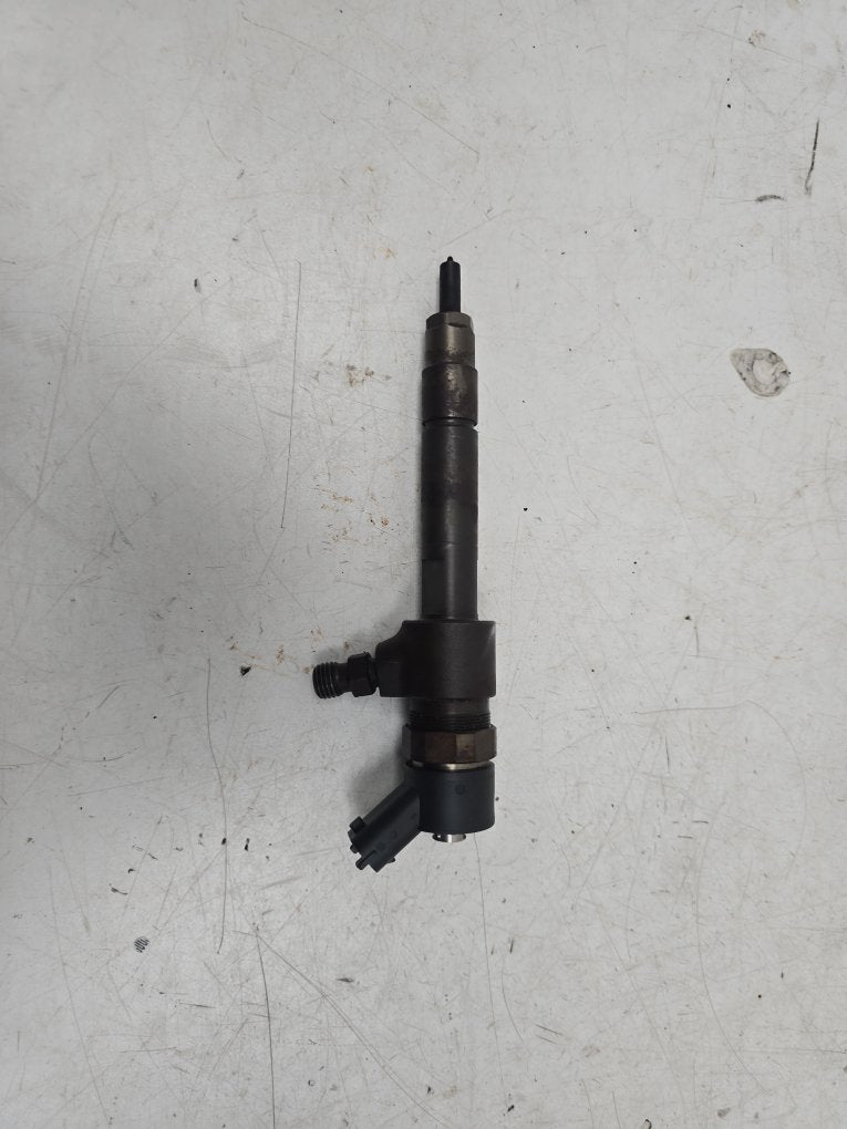 2005 - 2012 Saab 9-3  Estate Fuel Injector 93190429