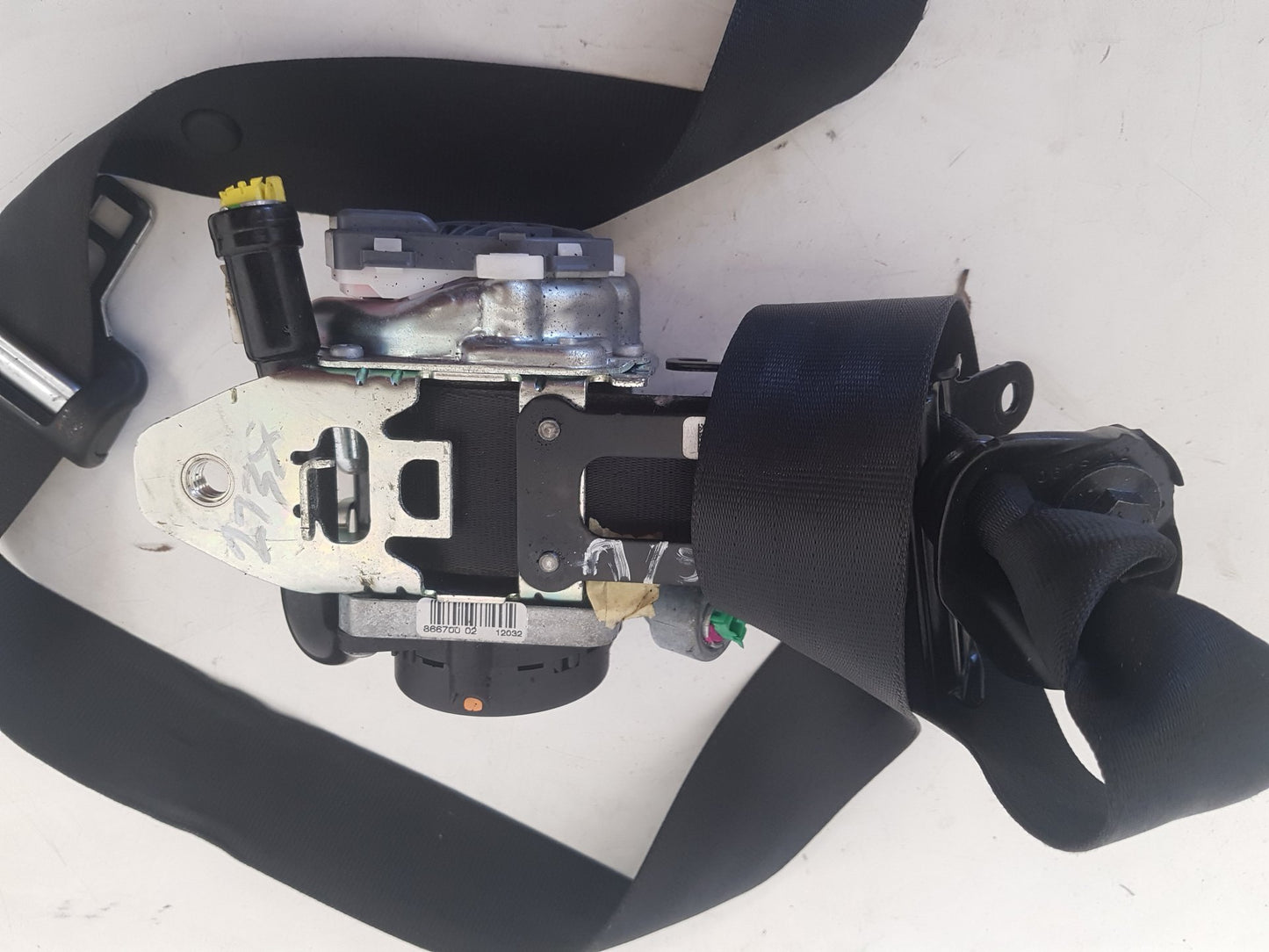2009 - 2013 Volvo V60  Estate Left Front Seat Belt 39818841