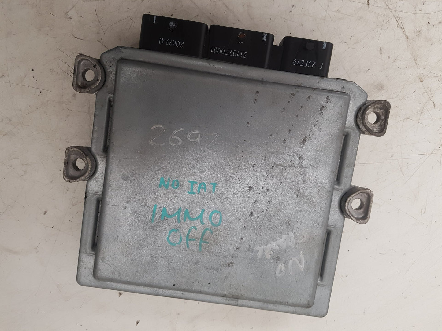 2006 - 2010 Volvo C70   Engine ECU 31211071AA