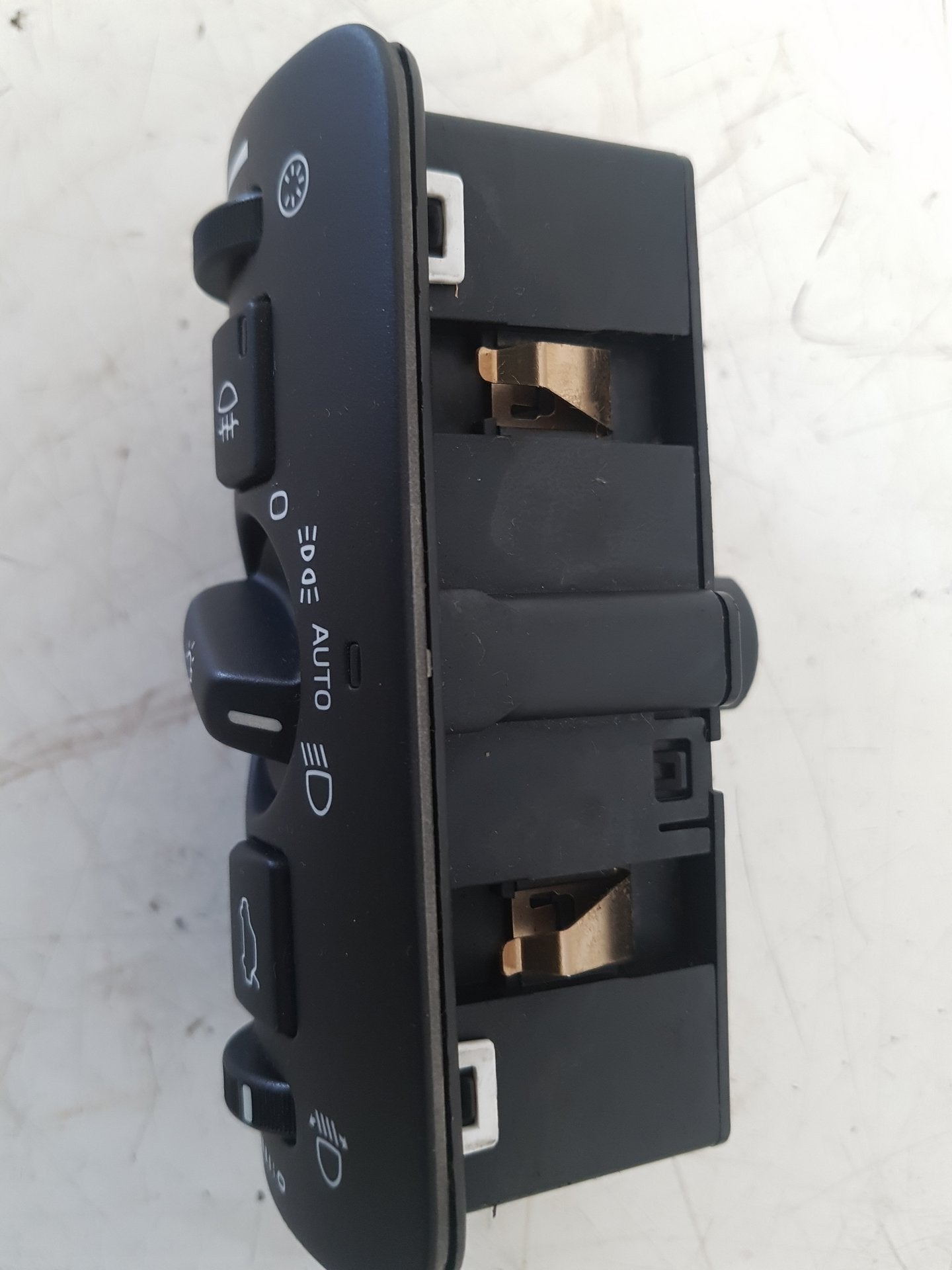 2012 - 2015 Volvo V40  Hatchback Headlight Switch 30739425