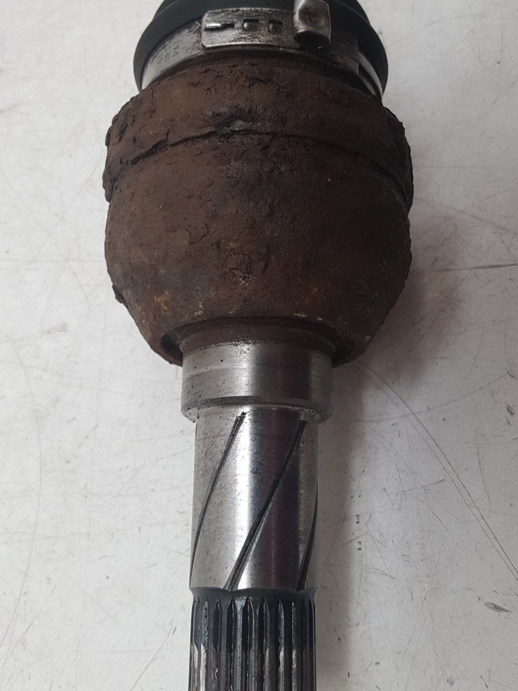 2002 - 2006 Volvo XC90  Estate Right Rear Drive Axle 30759249