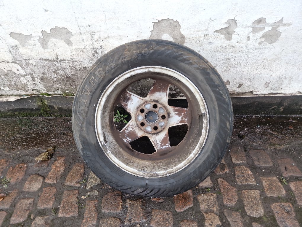 2005 - 2012 Volvo S40  Saloon Alloy Wheel 30671413  16 CERYX