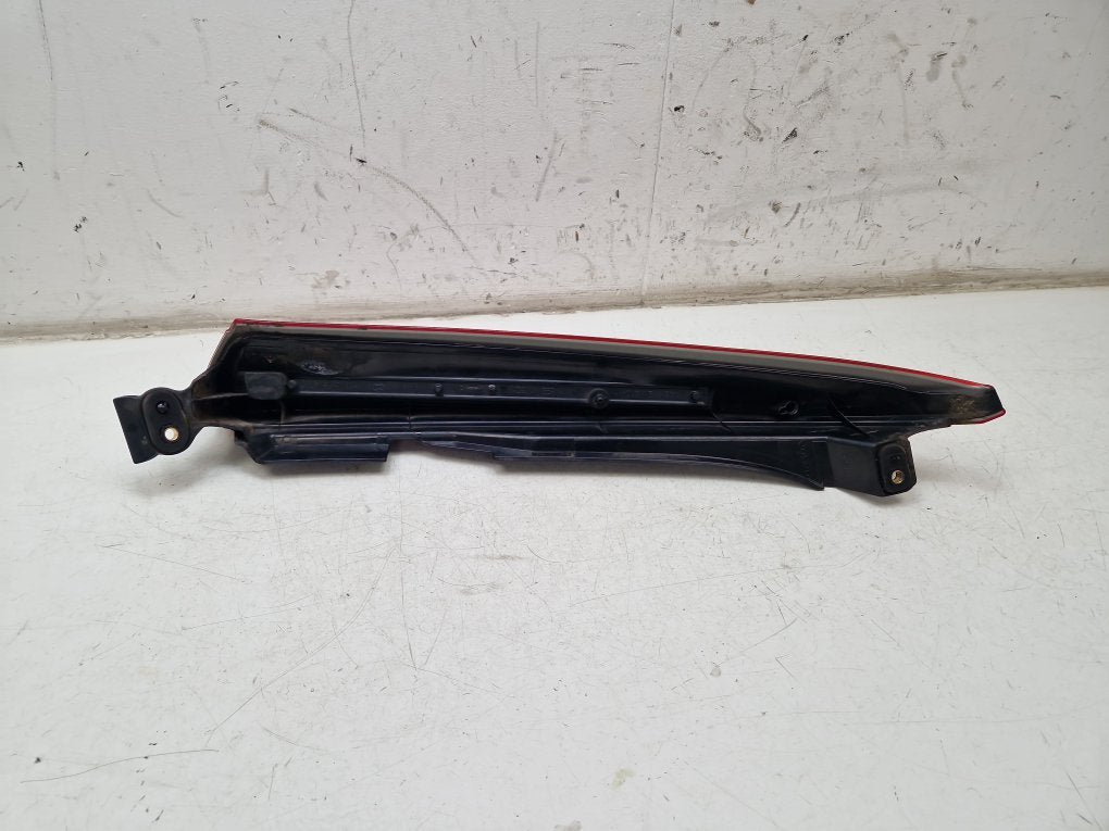 2002 - 2006 Volvo XC90  Estate REAR/TAIL LIGHT UPPER (DRIVER SIDE) 30678221